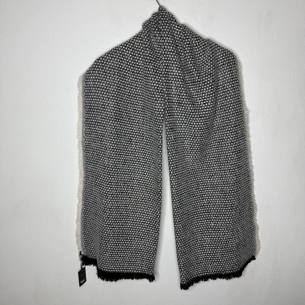 Galeries Lafayette Black White Rectangle Blanket Knit Scarf Geometric Fringe